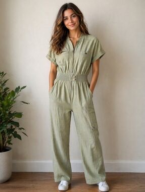 Urban Outfitters Cargo Jumpsuit Green Linen Blend Sz XS Casual Beach